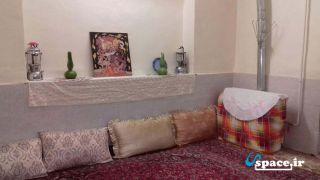 نمای داخل اتاق اقامتگاه بوم گردی خانه مروی - دستجرد - اصفهان